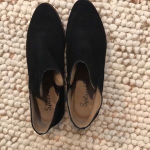 Splendid suede ankle bootie